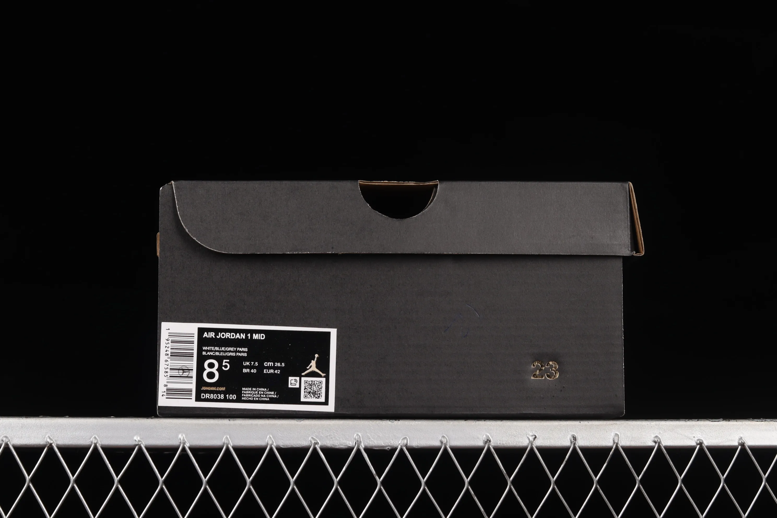 All categories Air Jordan Jordan series basketball shoes Air Jordan 1 Mid Z version Air Jordan 1 Mid AJ1 Joe 1 simple white and gray mid-top retro basketball shoes DR8038-100